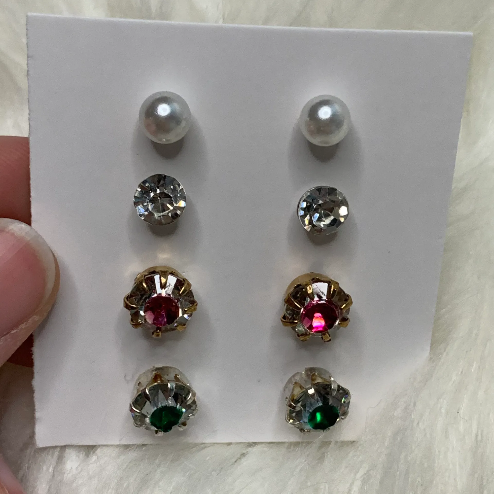 NWOT 4 Stud Earrings Multiple - Image 4