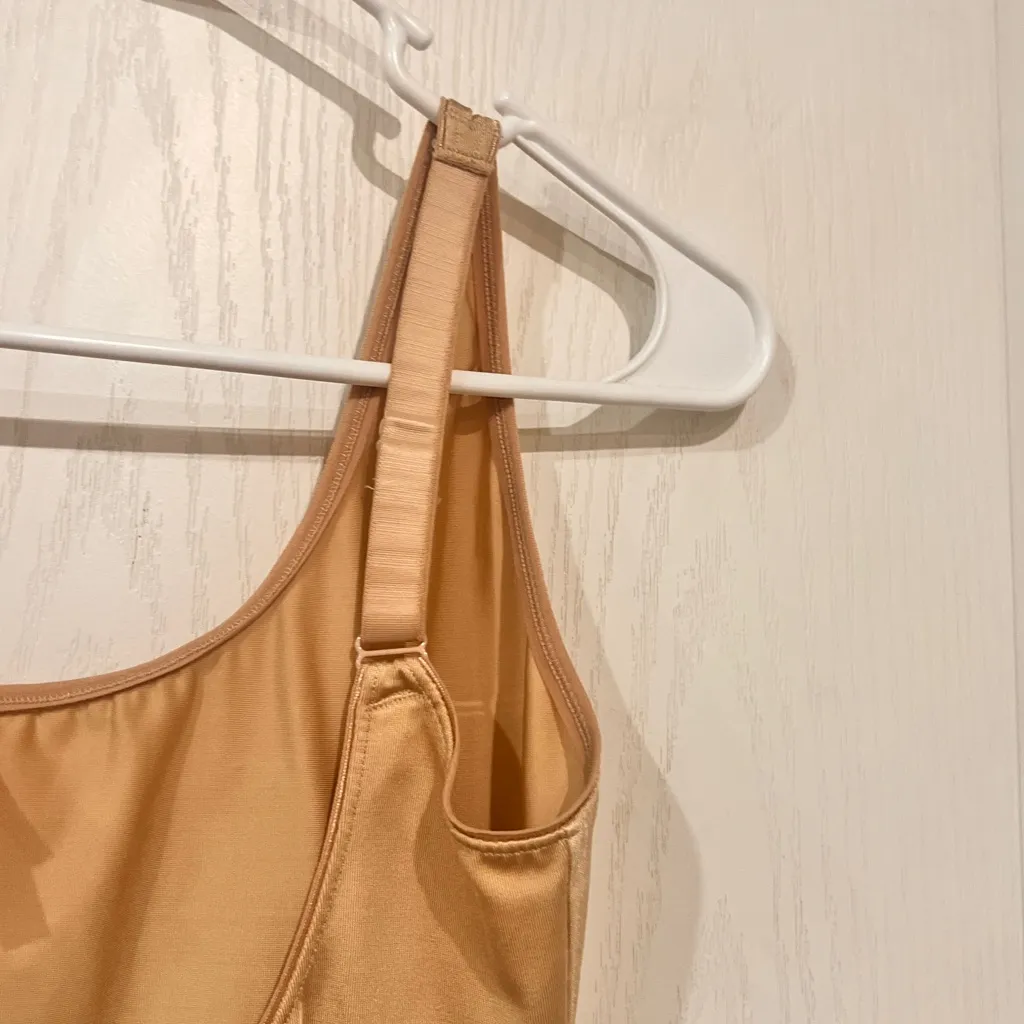 Spanx Like New  Nude Shapewear Bodysuit - Image 4