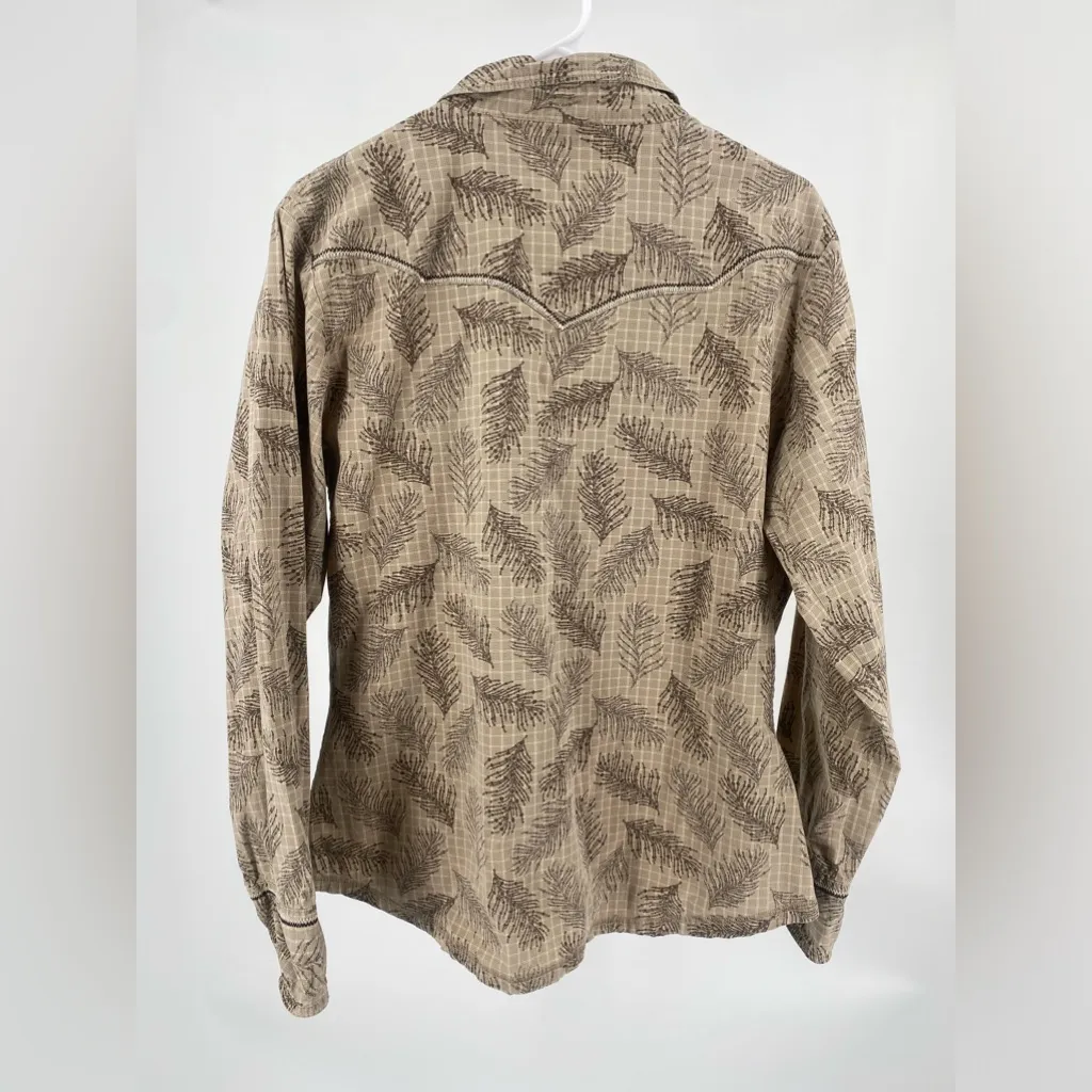 The North Face women’s yoked western shirt‎ with clear snaps, size XL - Image 2