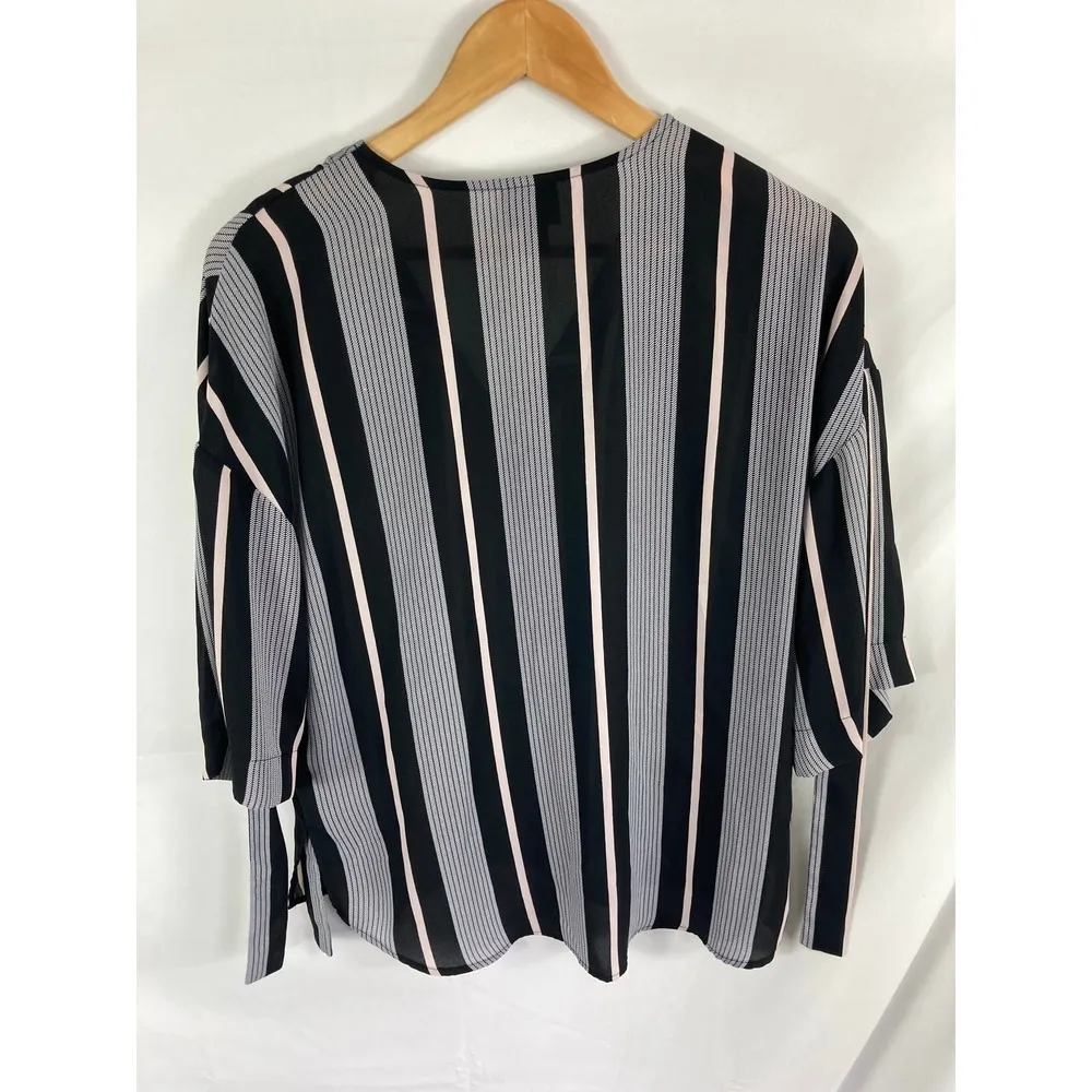 Worthington Stripe Button Up Half Sleeve Blouse Size Medium - Image 4