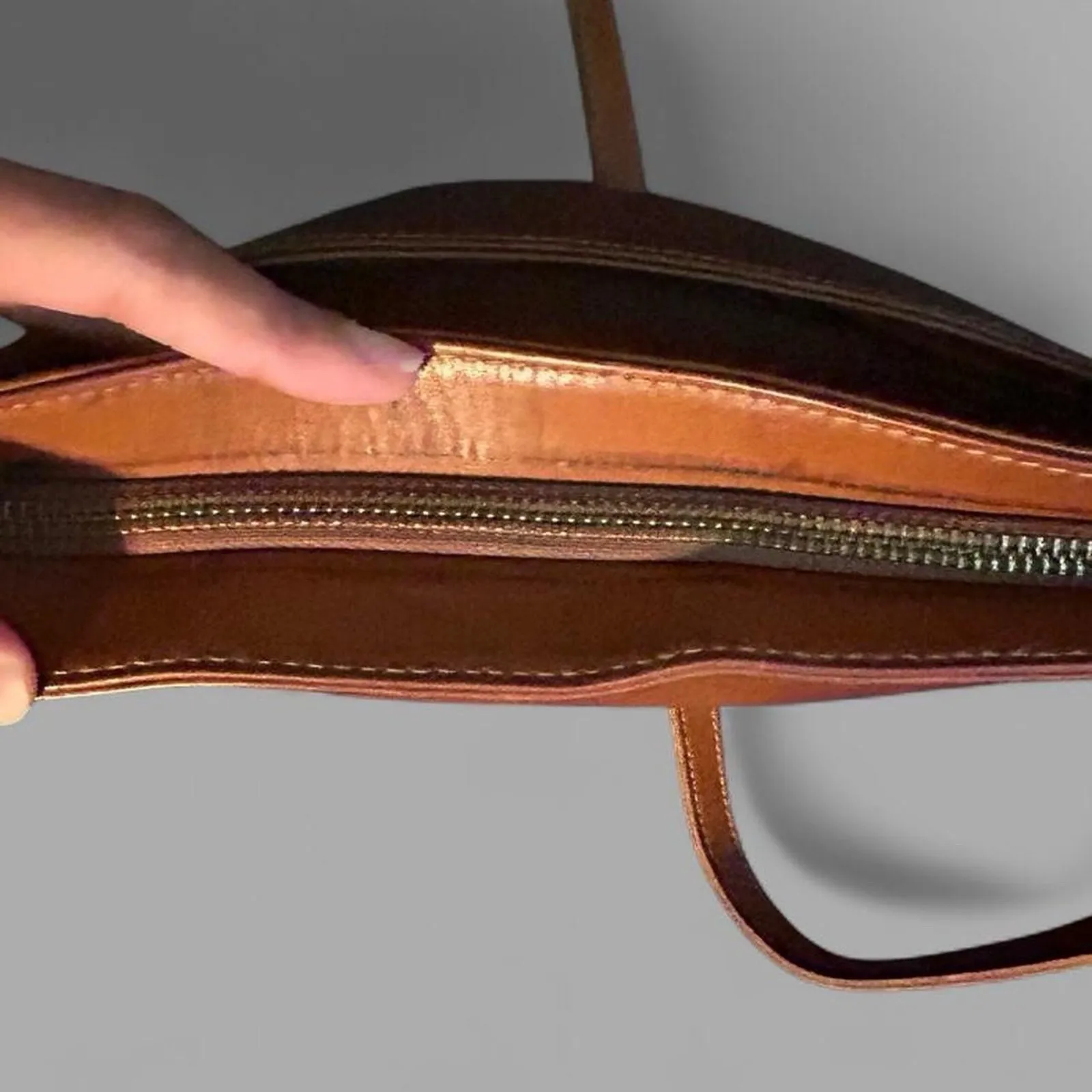 VTG G.H. Bass & Co Brown Genuine Leather Shoulder Bag | Hobo Crossbody Purse - Image 7