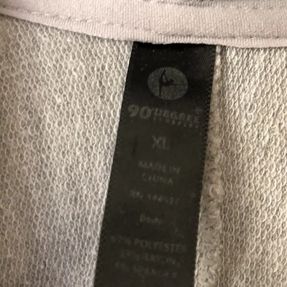 Women’s 90 degrees cowl neck athletic top Cascade asymmetrical long sleeve XL - Image 3