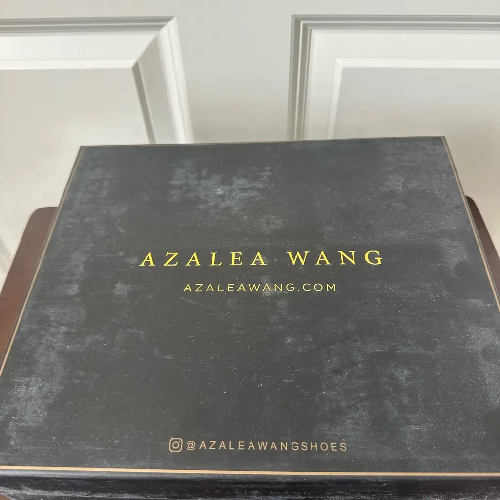 Azalea Wang Surreal Croc - Image 11