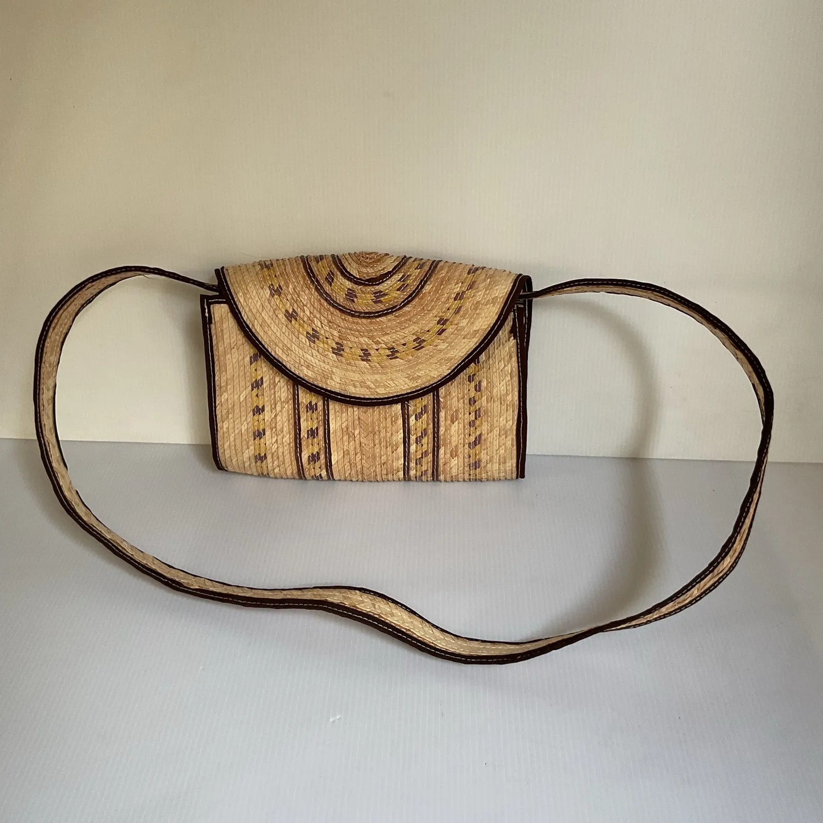 Vintage Handmade Woven Palm Crossbody Bag Mexican Artisan Straw Shoulder Purse Tan - Image 2