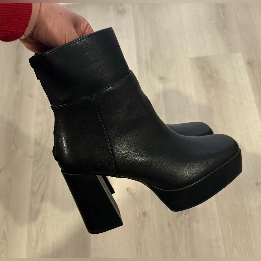 CHINESE LAUNDRY NORRA PLATFORM BOOTIE IN BLACK SIZE 9.5 - Image 5