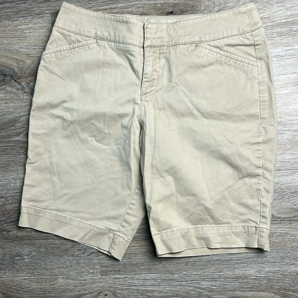 Sonoma Tan Shorts Size 8 Petite - Image 3