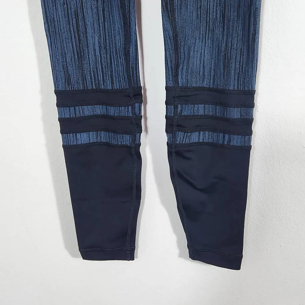 Vimmia Blue and Black Cropped Leggings NWT Size XS Storm Charge Legging - Image 3