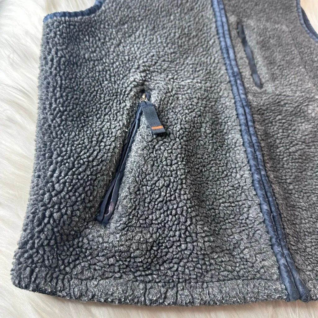 Abercrombie and Fitch Sherpa Vest Size Small - Image 7