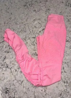 Alo Sports Bra And Leggings Set - Image 4