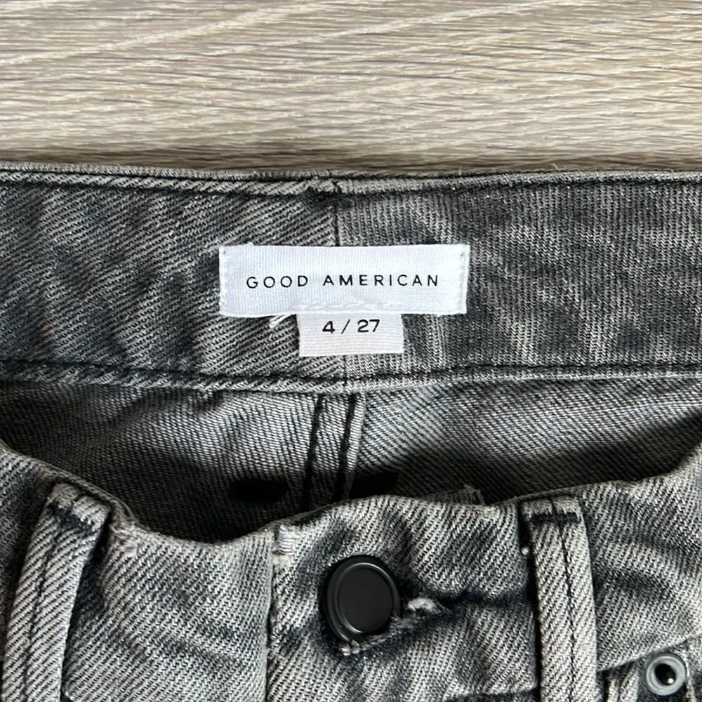 GOOD AMERICAN 90s Loose Baggy Straight Leg Jeans In Faded Black - Image 8