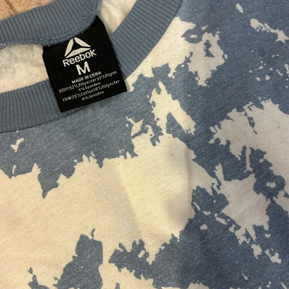 size M sweatshirt - Image 4