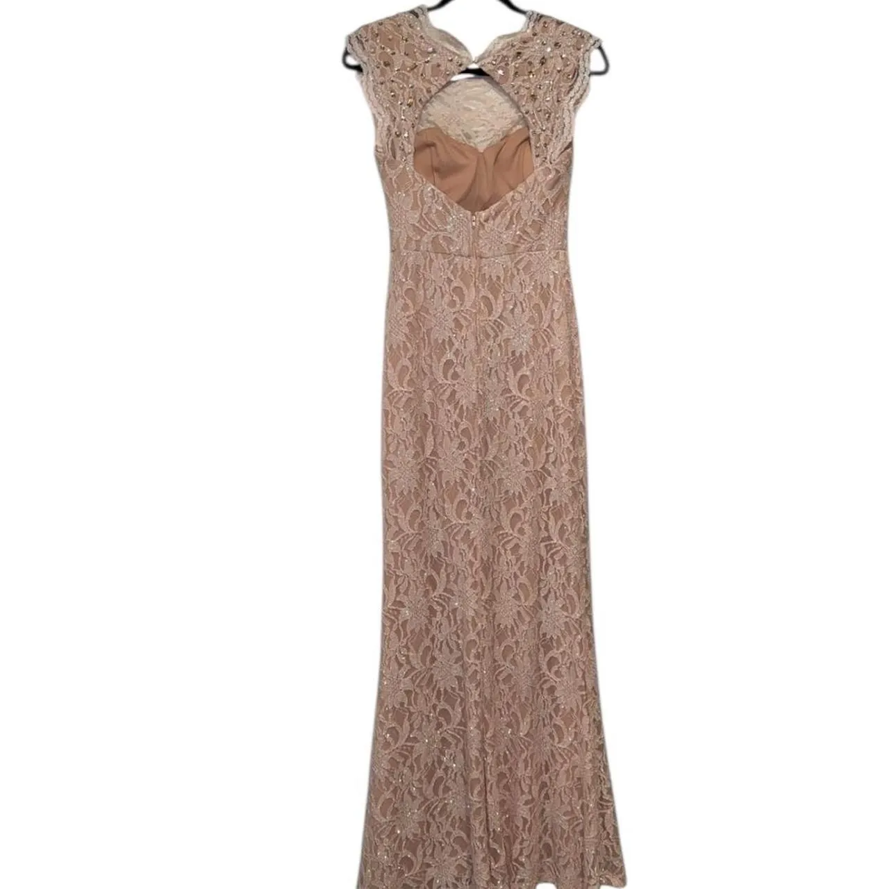 City Triangles All Over Lace Prom Dress with Side Slit Skirt - Image 4