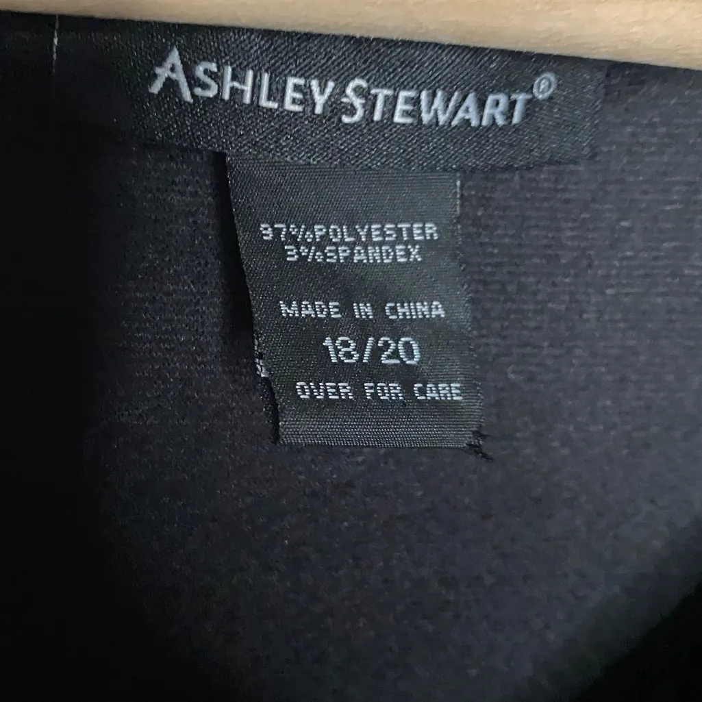 ASHLEY STEWART BLACK PEPLUM TOP SIZE 18/20 - Image 3