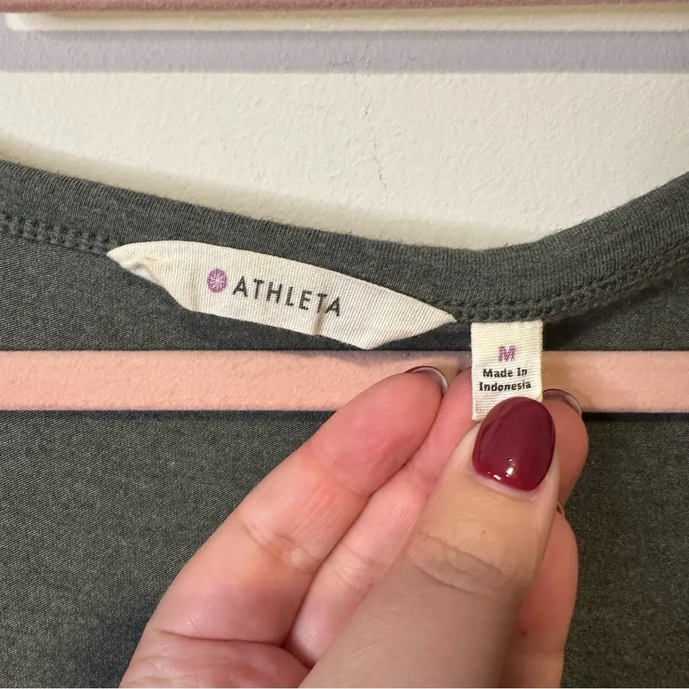 athleta seeker tee dress size medium - Image 3