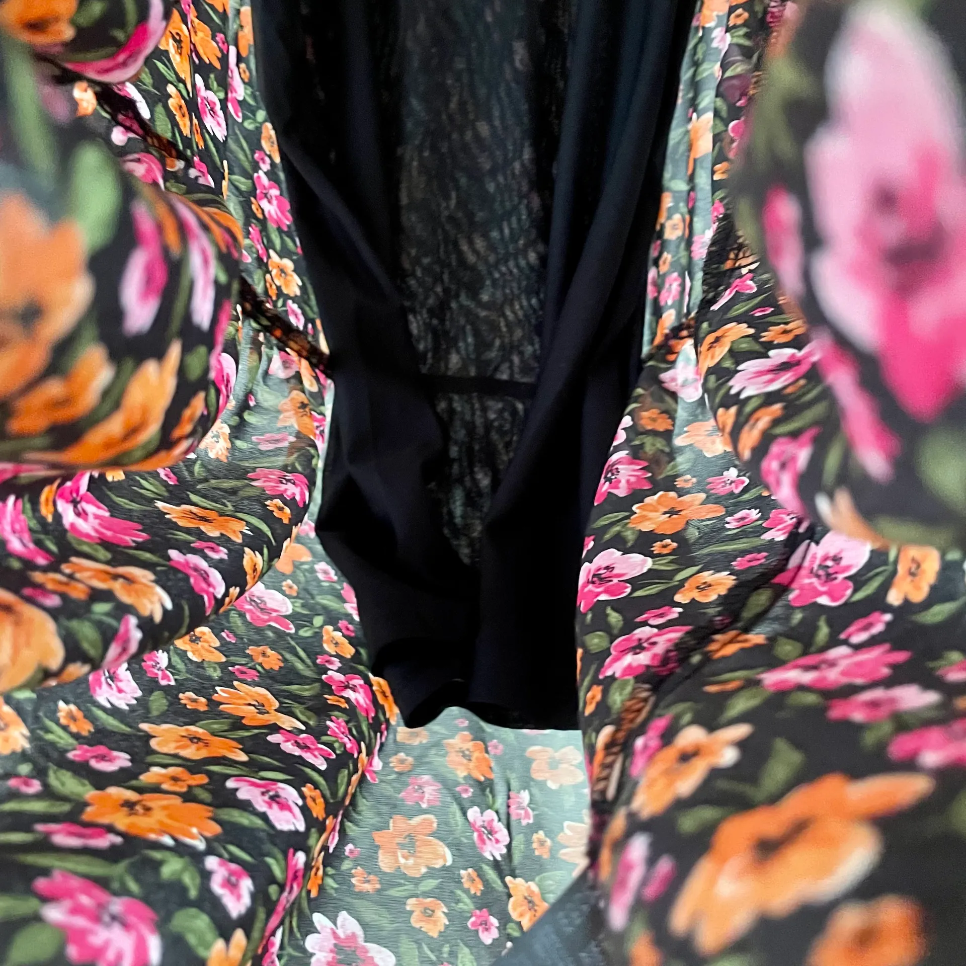 H&M Women’s Ruffle Trim Floral Midi Dress XS - Image 9