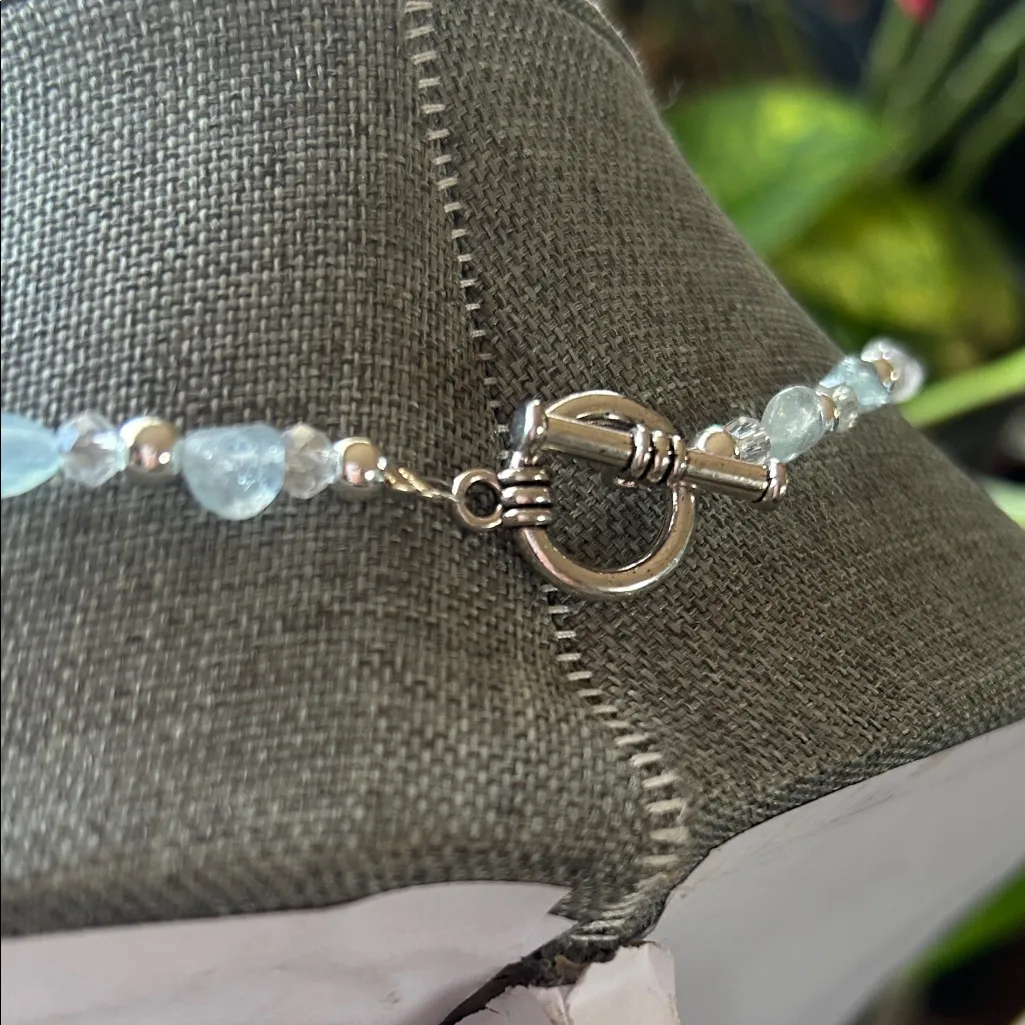 Handmade Aquamarine + Silver tone Crescent Moon Necklace - Image 4