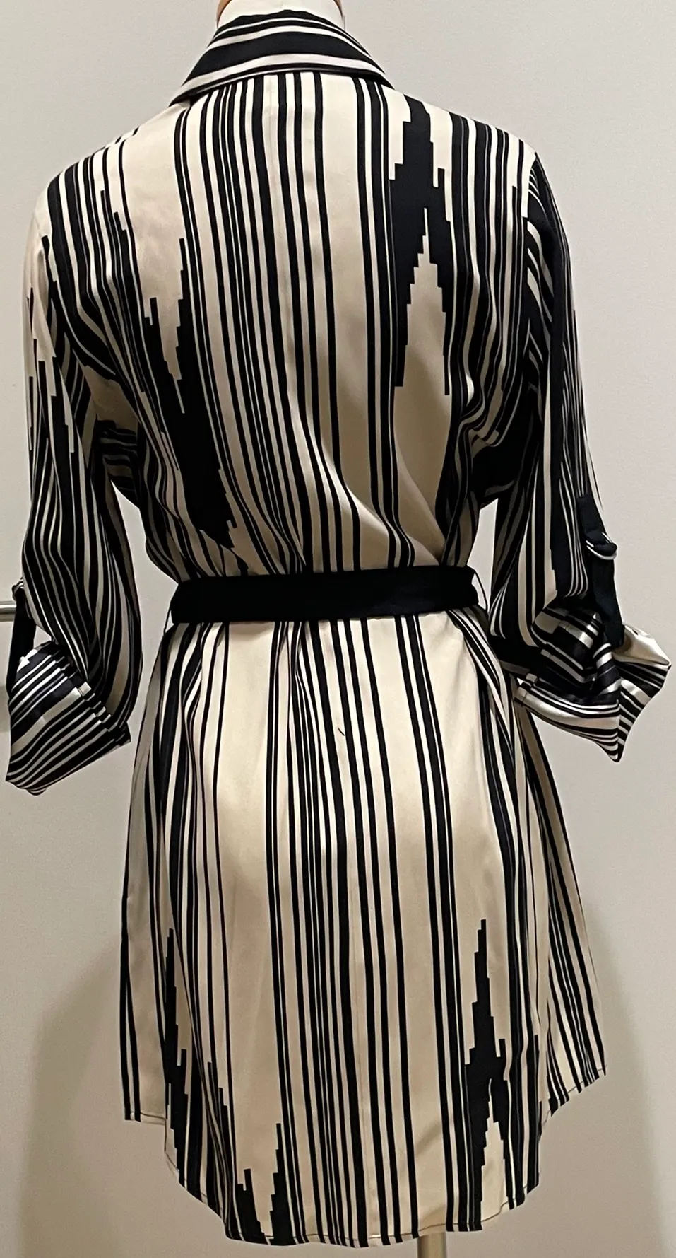 Studio Silk shirtdress - Image 2