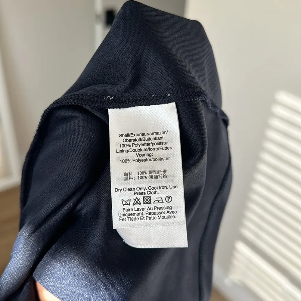 Womens Black Ruffled Puff Sleeve DKNY Floral Midi Dress with a V-neck size 10 - Image 6