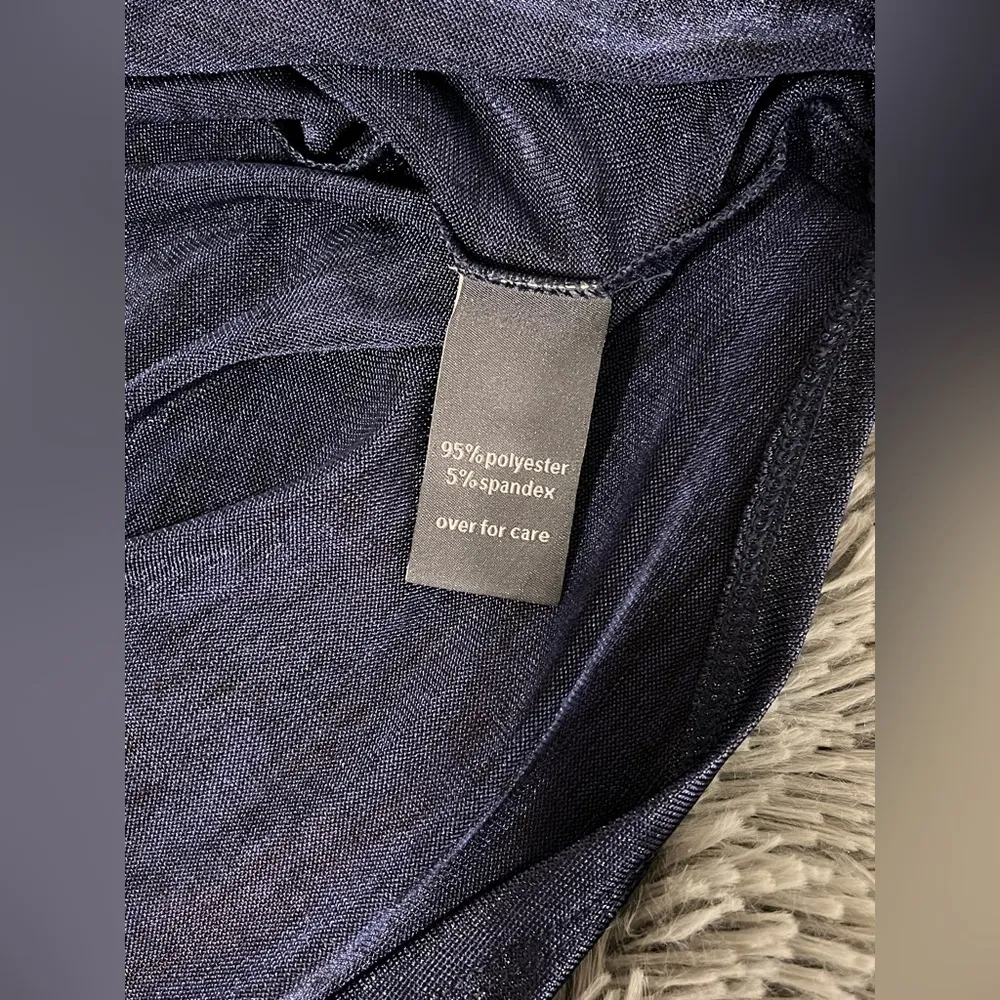 Women’s Sparkly Long Sleeve Cut Out Blouse Size Large NWT - Image 4