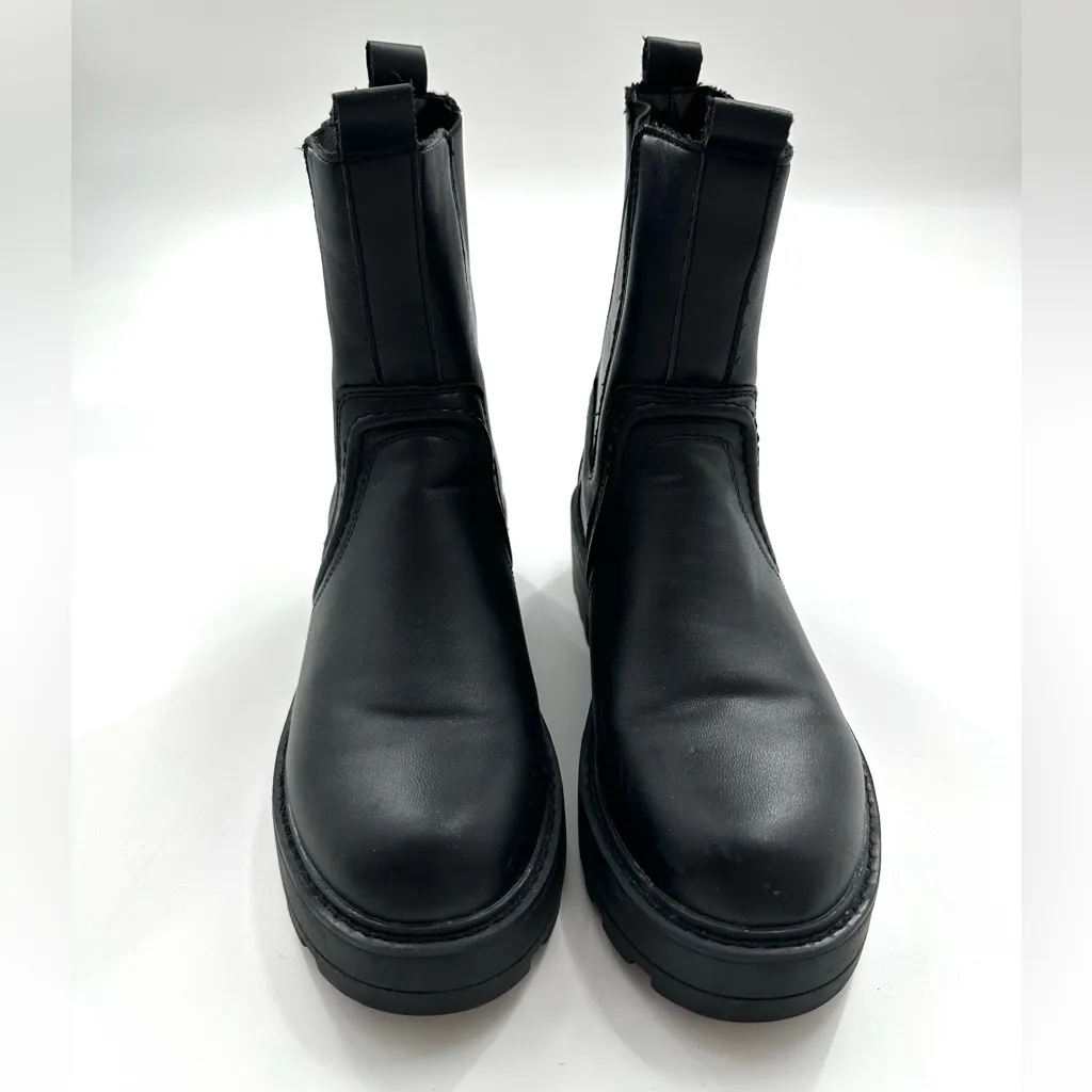 Pretty Little Thing Black Chunky Pull On Chelsea Boots - Image 4