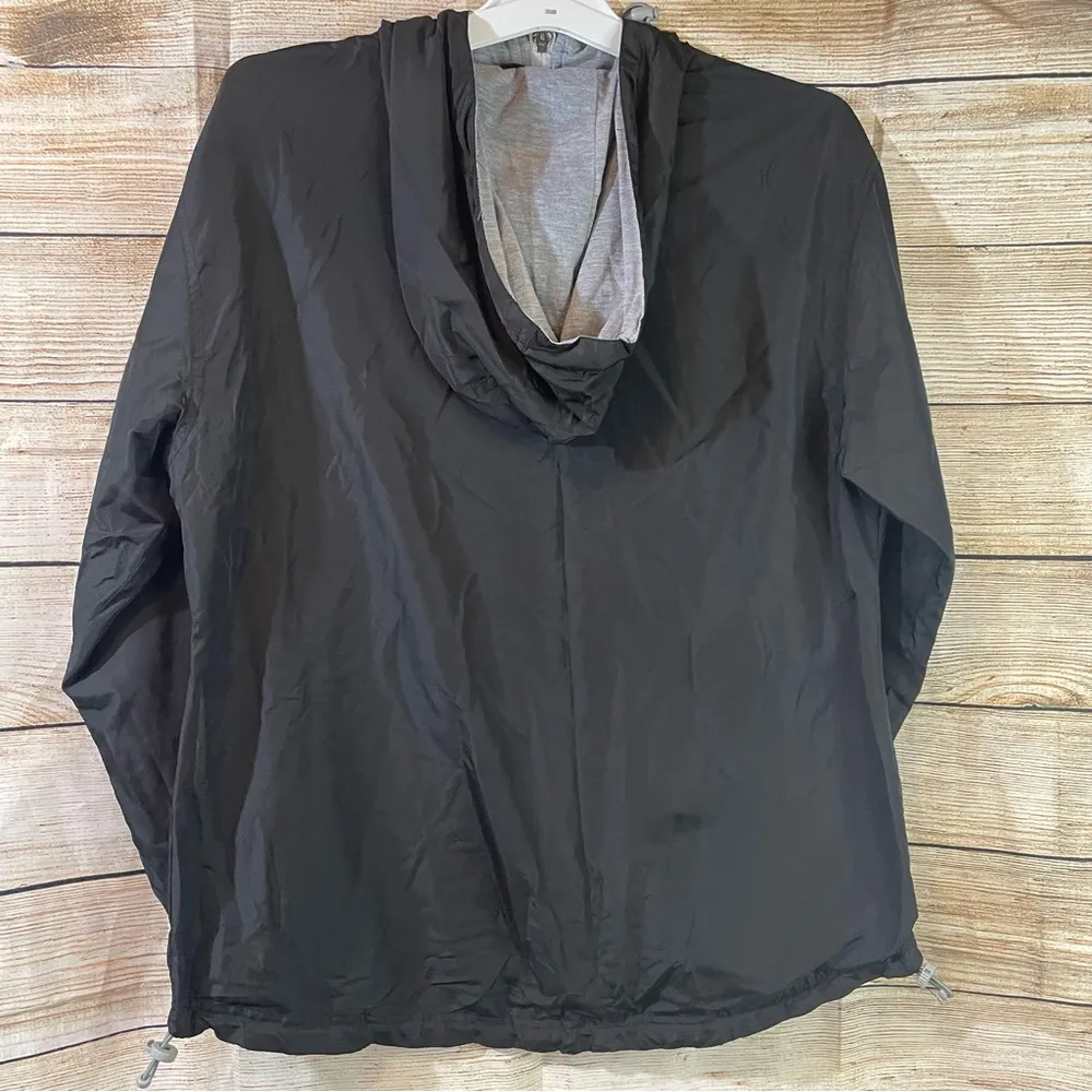 hooded waterproof windbreaker drawstring jacket women Size Medium - Image 4