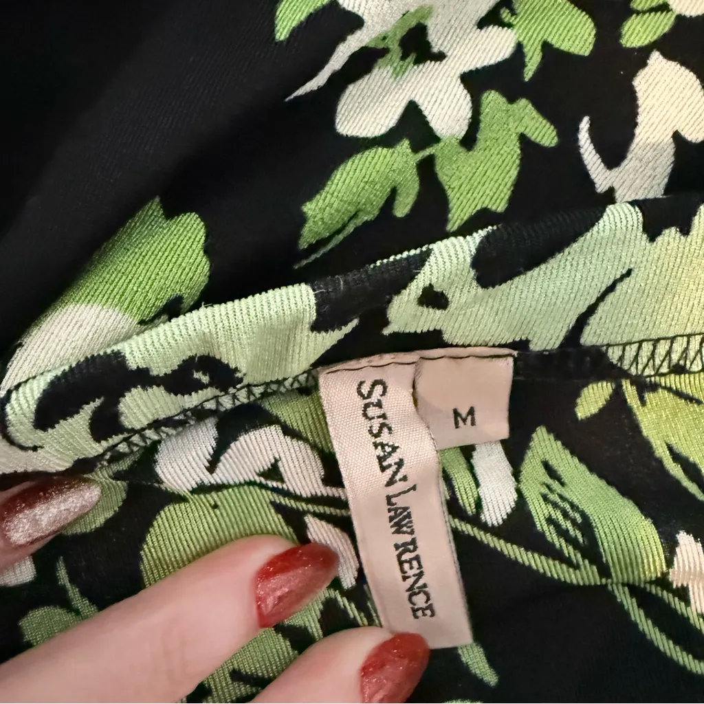 Susan Lawrence Black and Green Floral High Low Skirt - Image 11