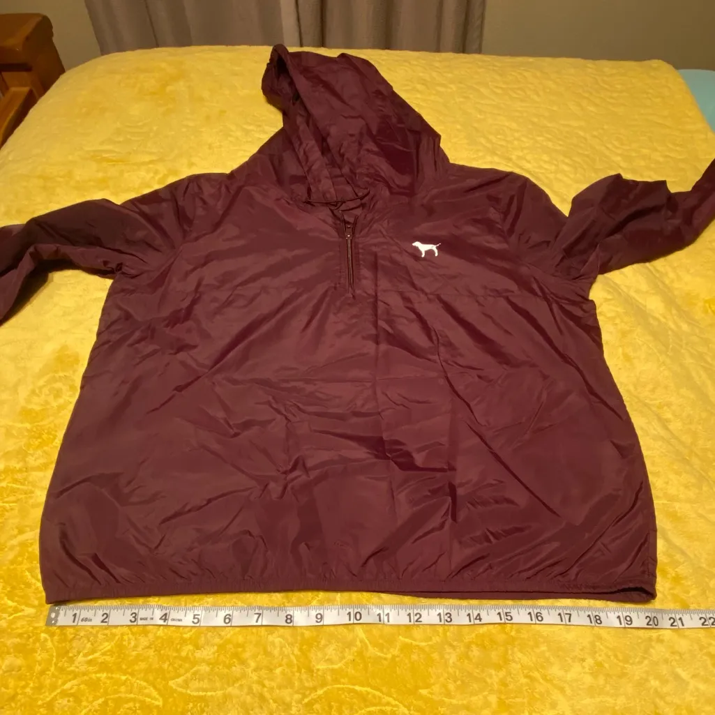Victoria's Secret PINK Maroon/Burgundy Hooded Pullover Windbreaker Raincoat - Image 12