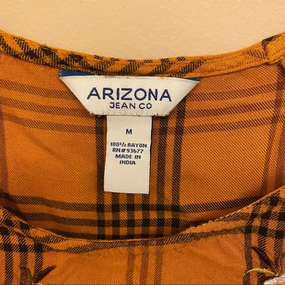 Arizona women’s yellow embroidered top - Image 2