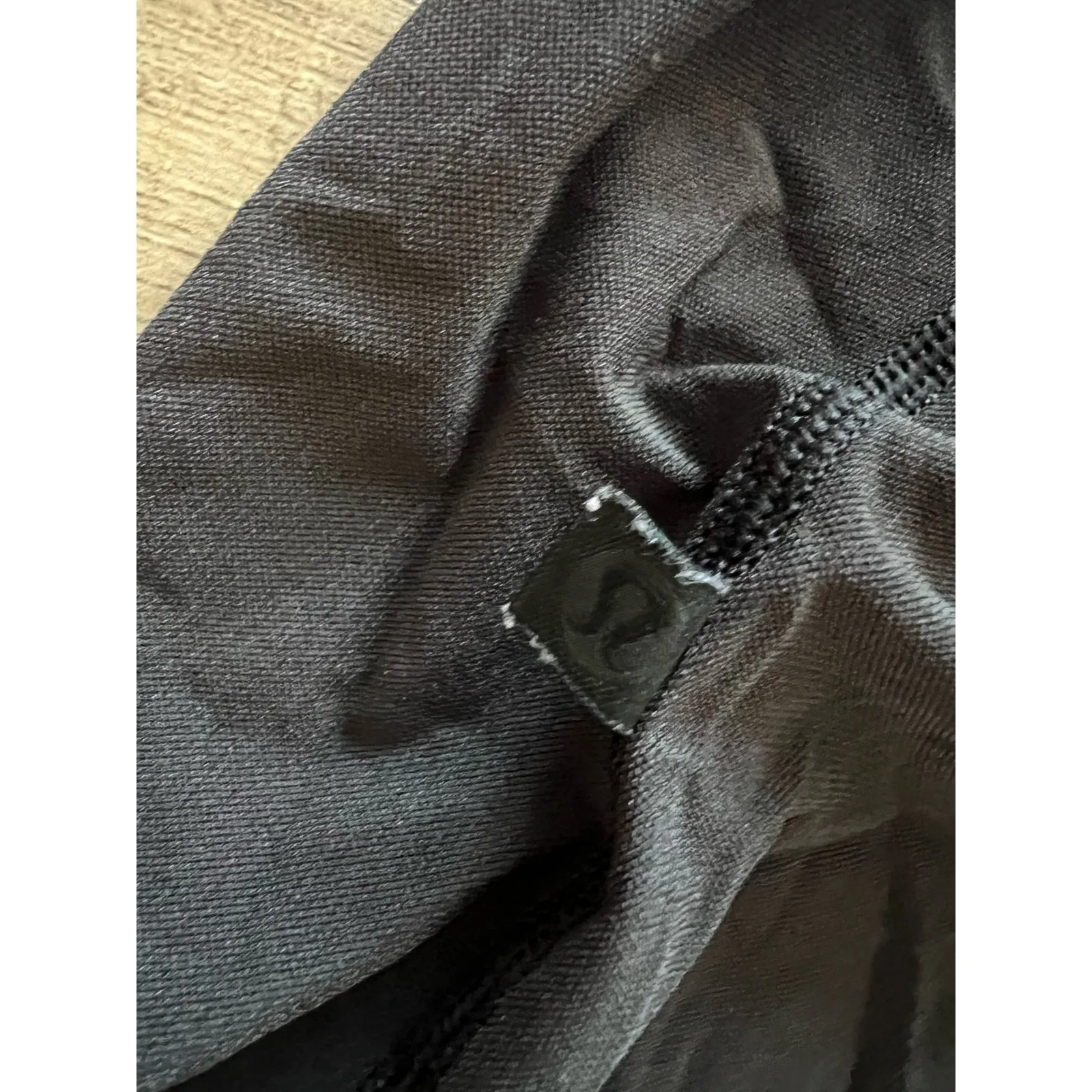 Lululemon Fit Physique Tank black White Women’s 4 Yoga Workout Gym Mesh Layered - Image 3