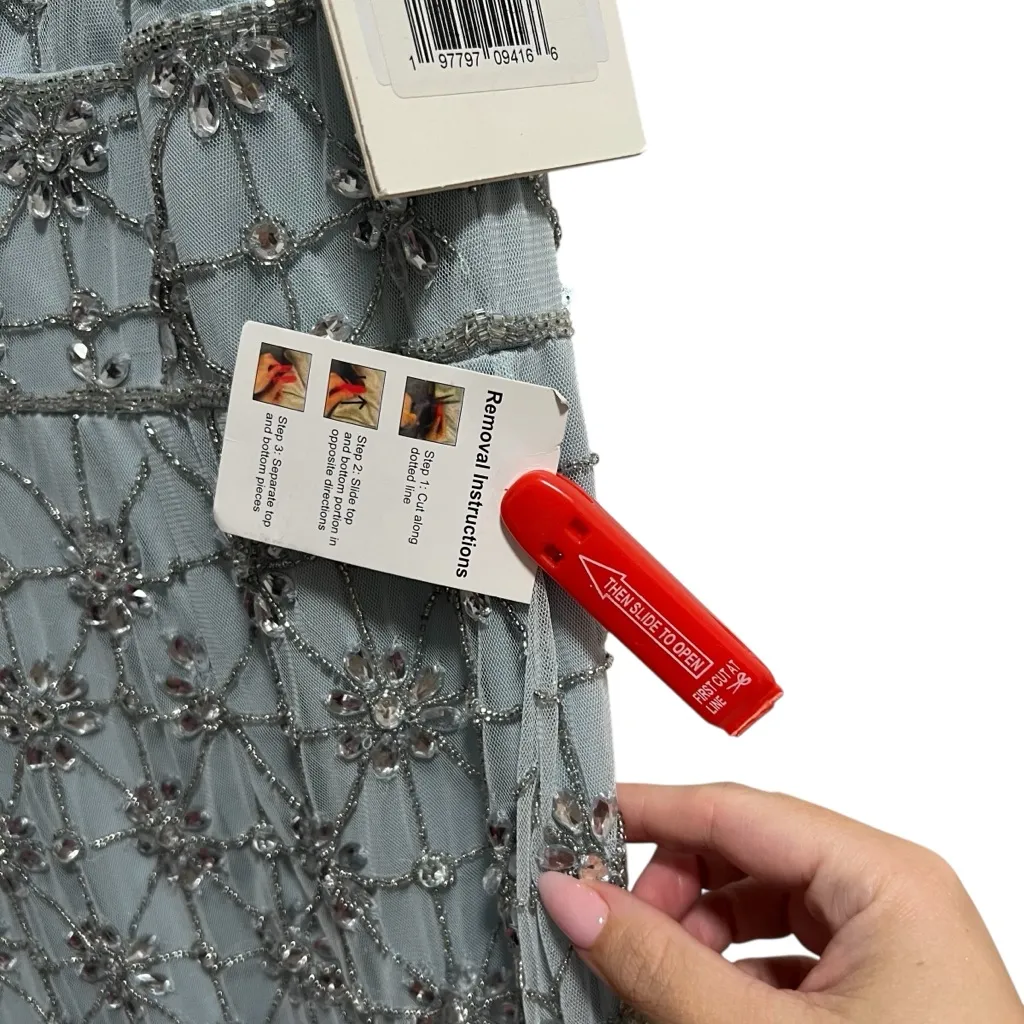 NEW NWT Mac Duggal Embellished Sleeveless V Neck Gown In Powder Blue - Image 12