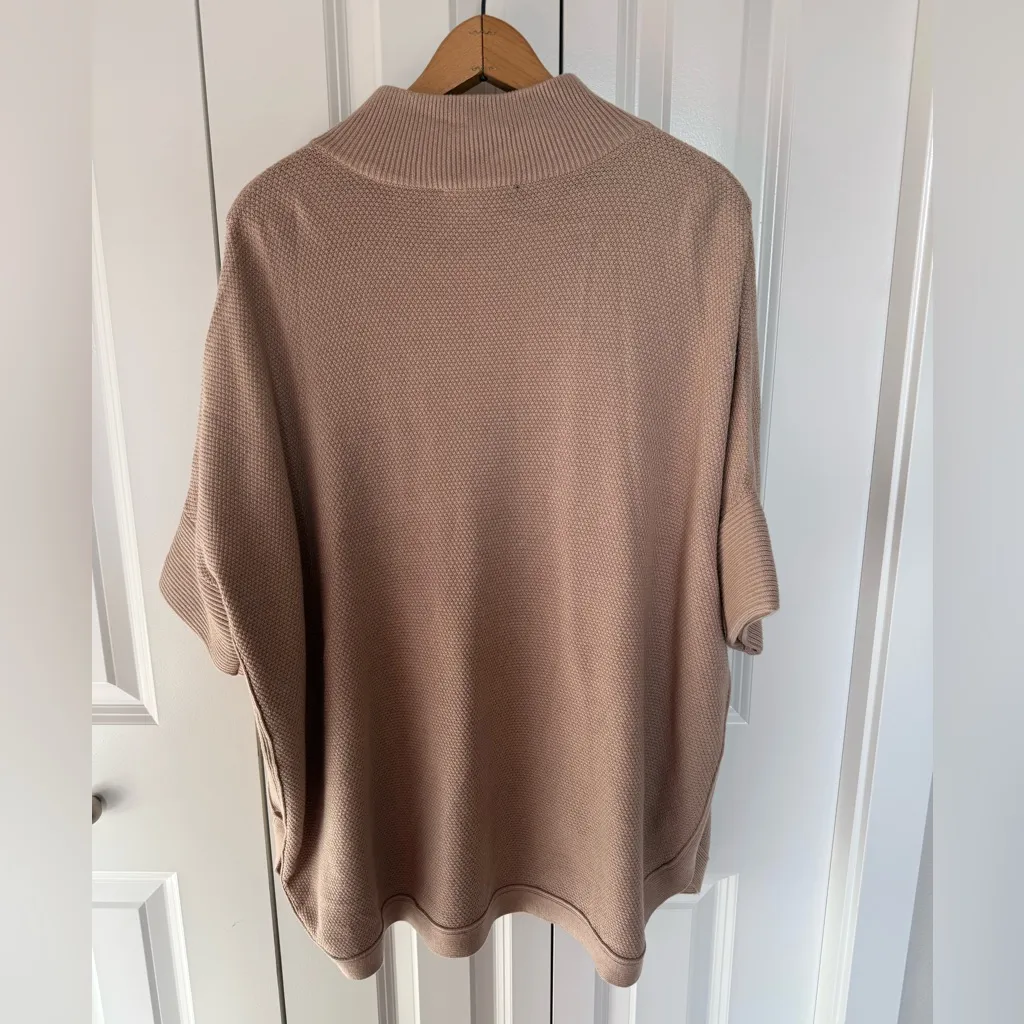 White House Black Market Women's Mock Neck Zip Up Sweater Poncho Size M - Image 3