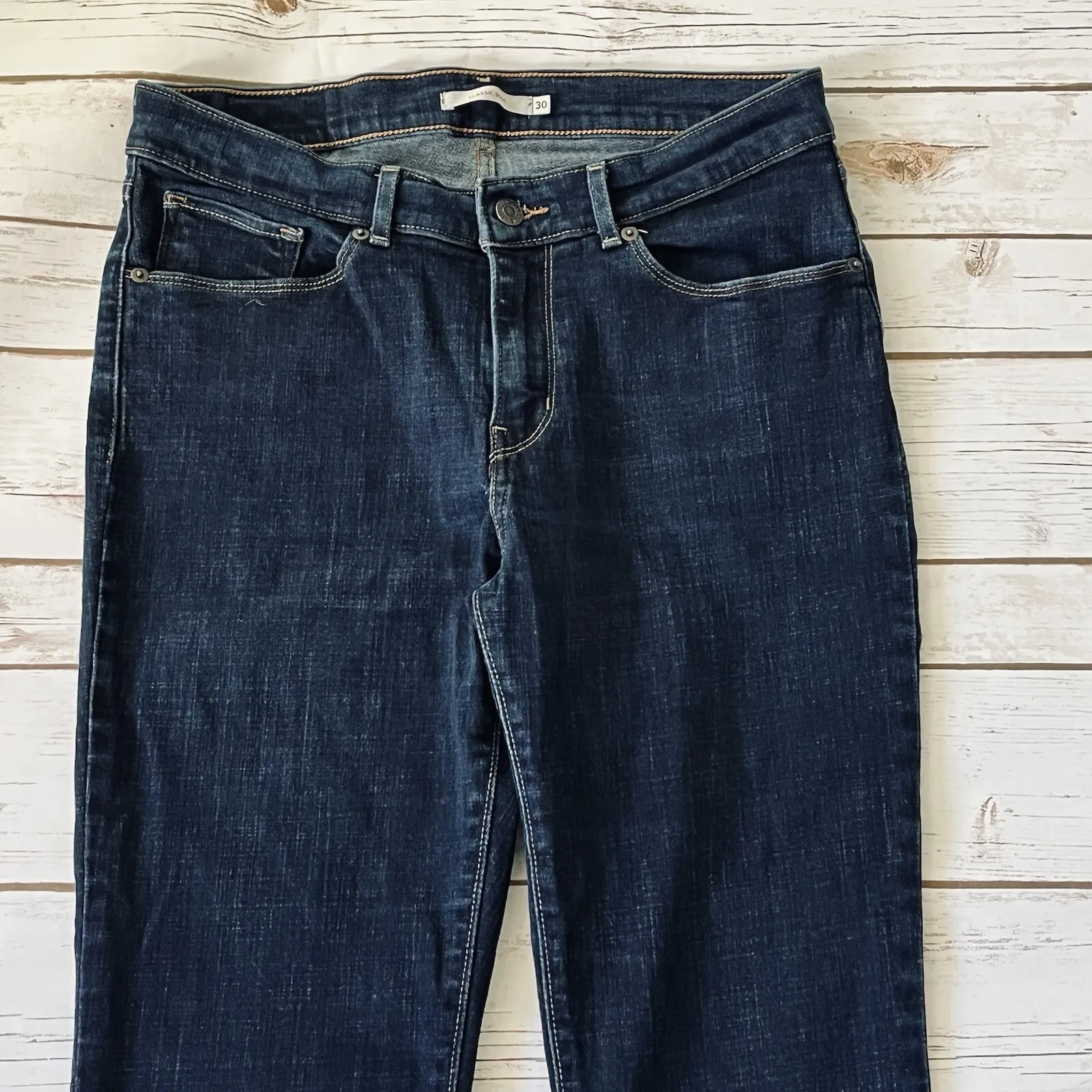 Levis Classic Boot Cut Jeans Womens 10 M 30 Dark Blue Denim 32" Inseam Western - Image 6