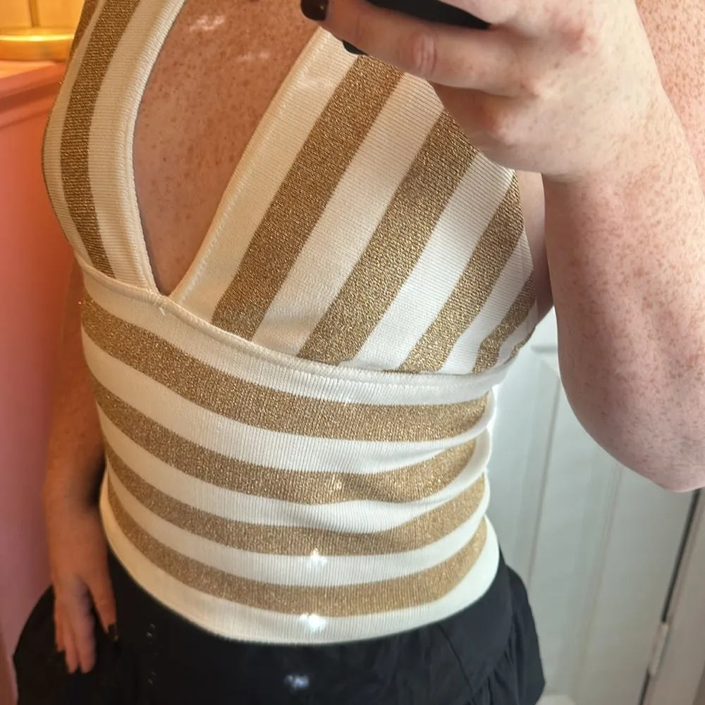 Veronique Young Gold White Halter Top Size 6 - Image 3