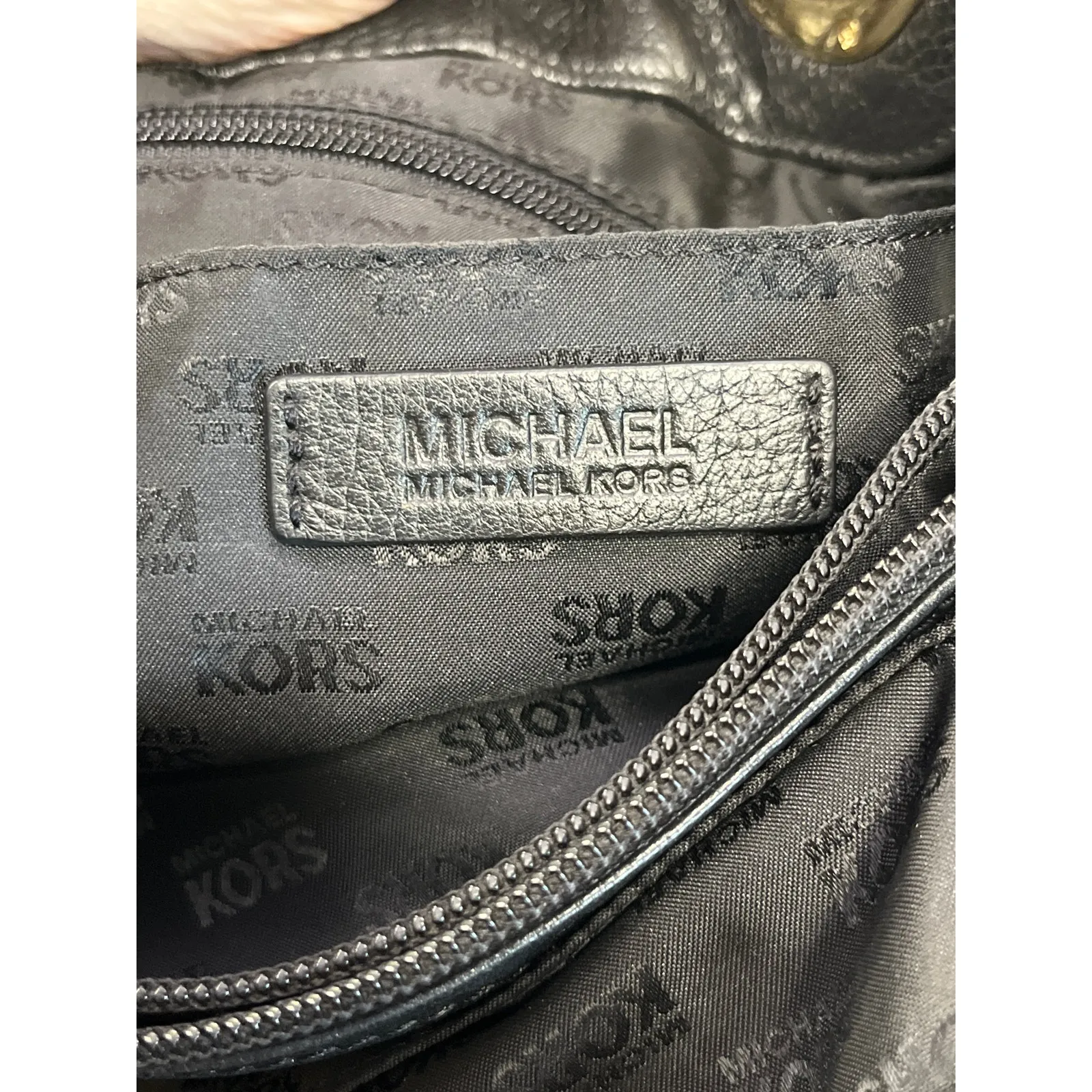 Michael Kors Black Pebbled Leather Tote Bag Gold MK Medallion Shoulder Purse - Image 11