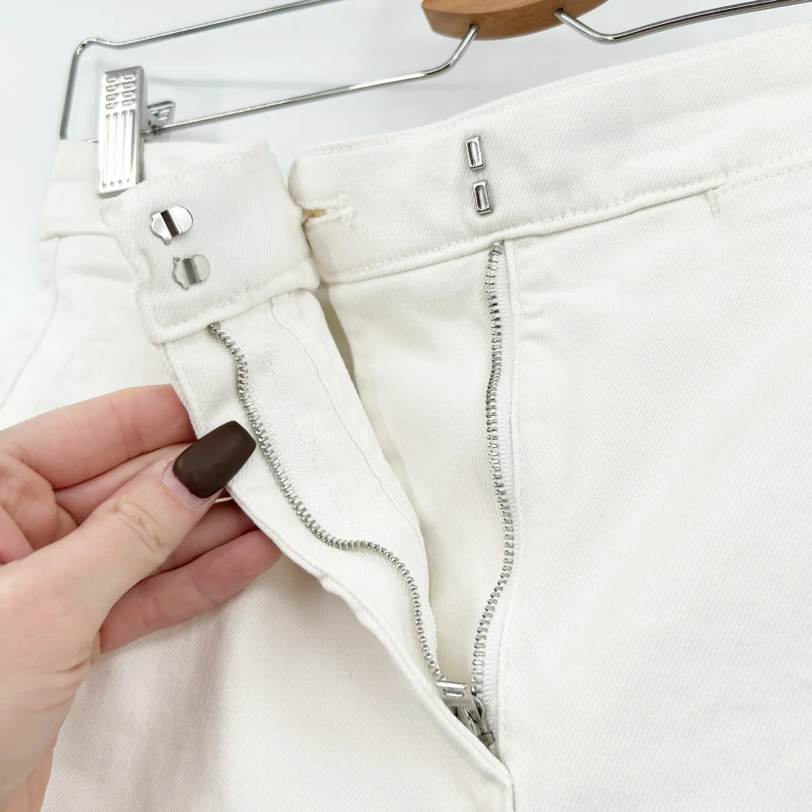 Aritzia The Group Babaton Womens Wide Leg Cotton Twill Walsh Pants Size 4 White - Image 7