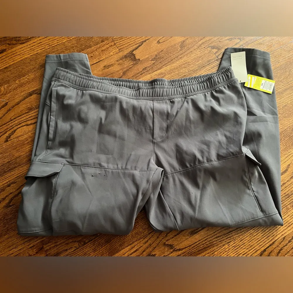 All in motion gray athletic pants size xxl NWT - Image 3
