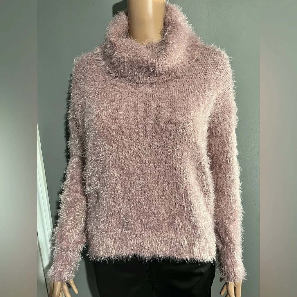 PINK ROSE Turtleneck Fuzzy Sweater
Size M - Image 3