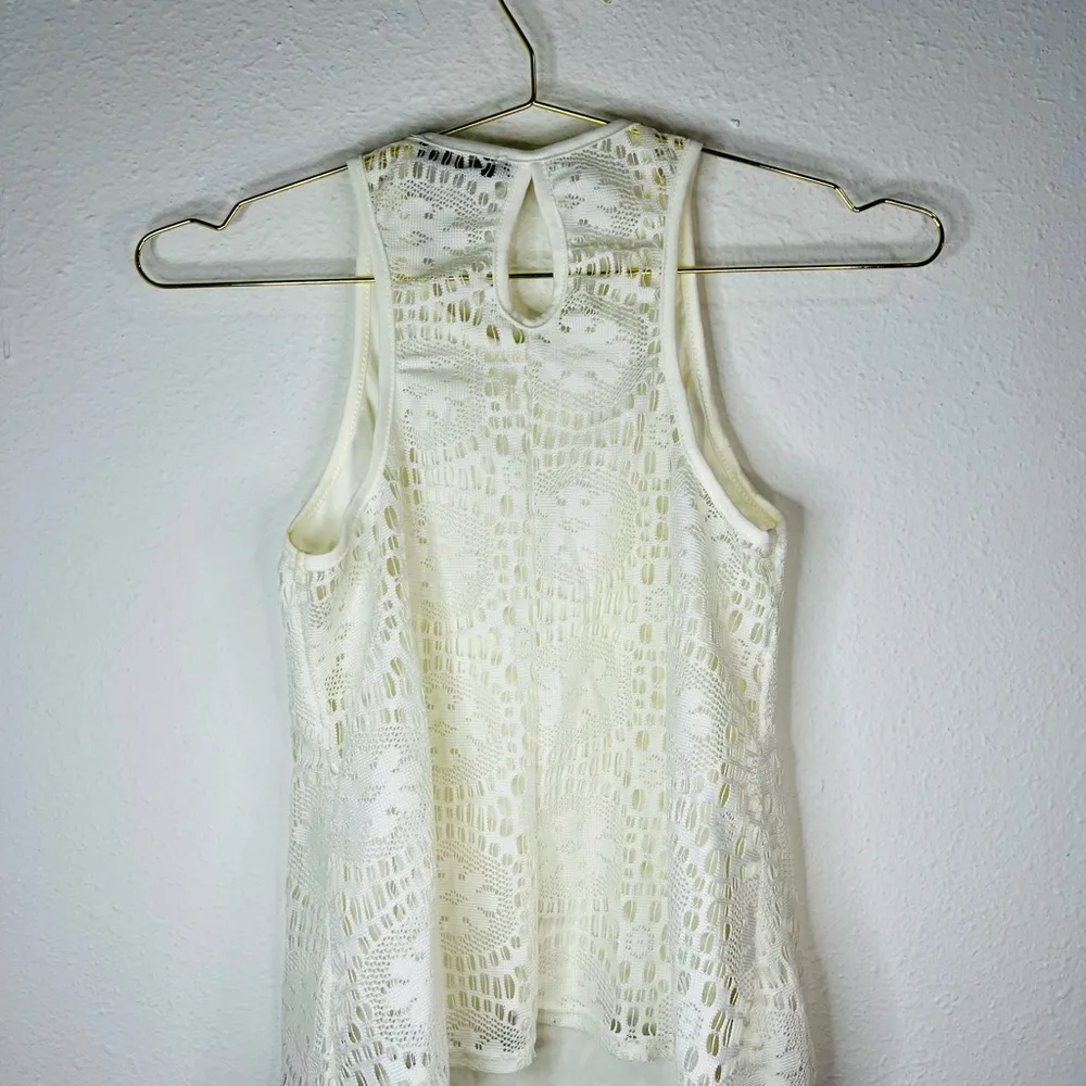 Ooh La La Off White Sleeveless Knit Top Size Small - Image 9