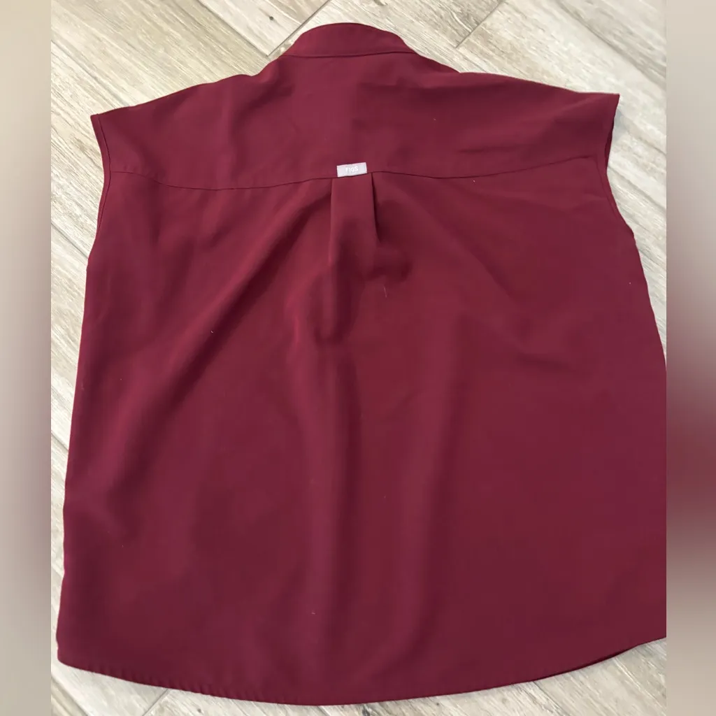 FIGS  scrub top - Image 4