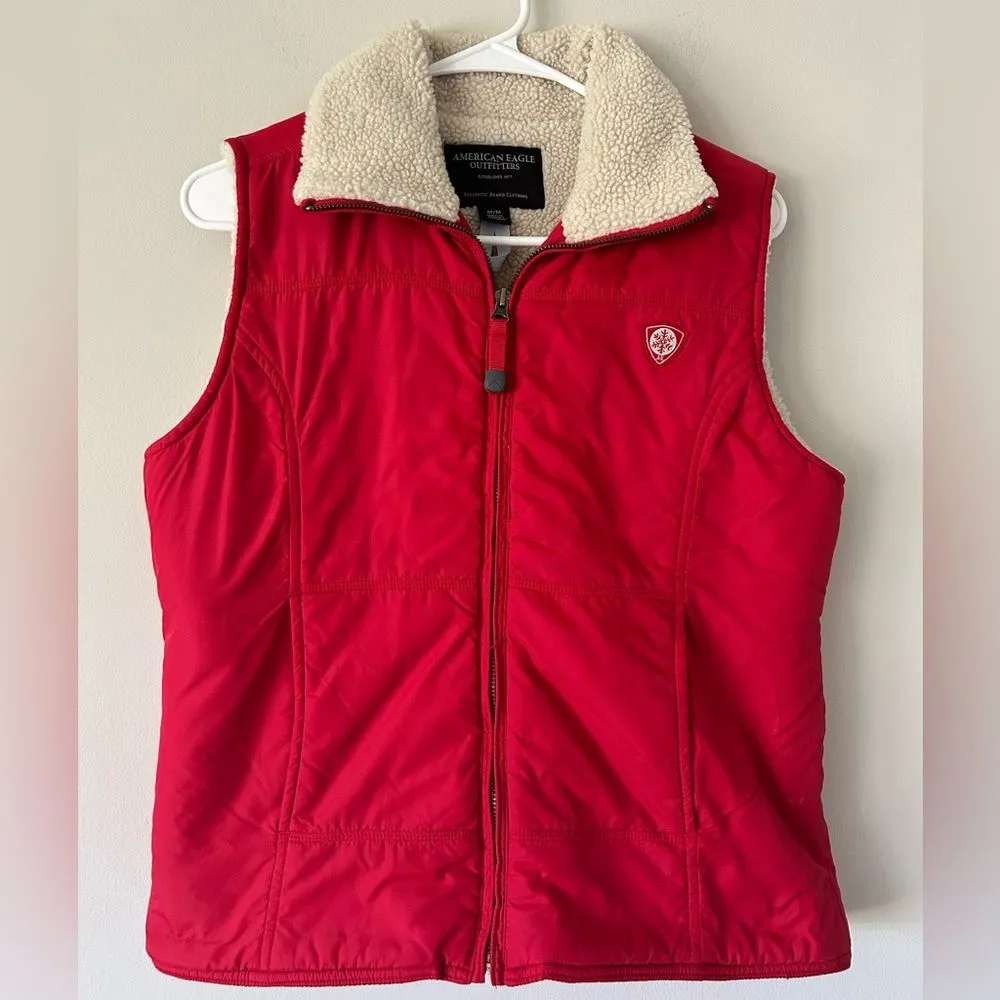 American Eagle Shelter Series Red Vest Sherpa Lined Size Medium Athleisure - Image 13