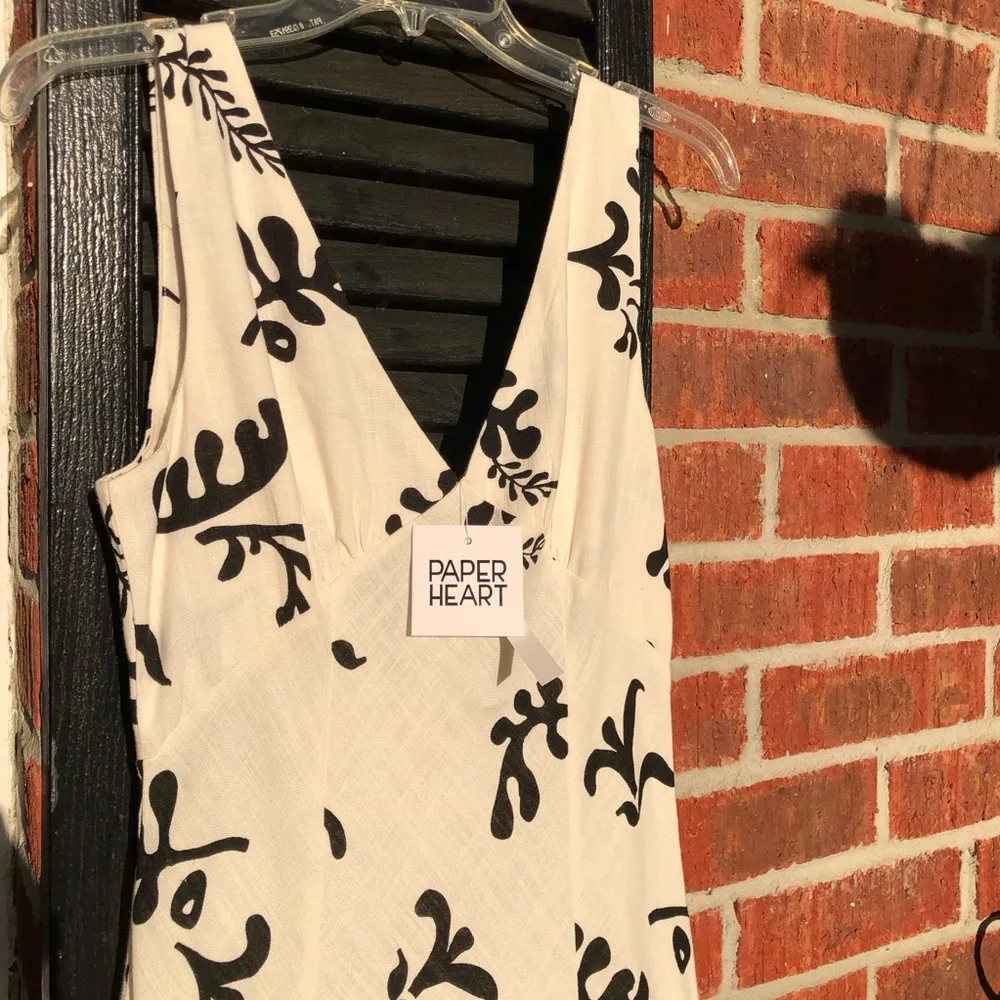Linen Blend Black White Leaf Print Maxi Dress - Image 7