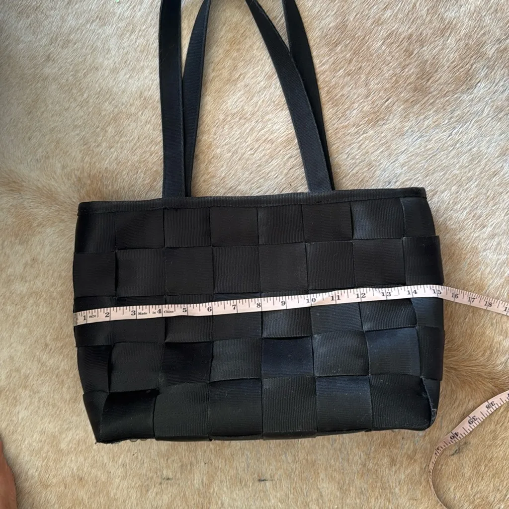 Harvey’s large built in the USA original seatbelt tote bag California Black - Image 12