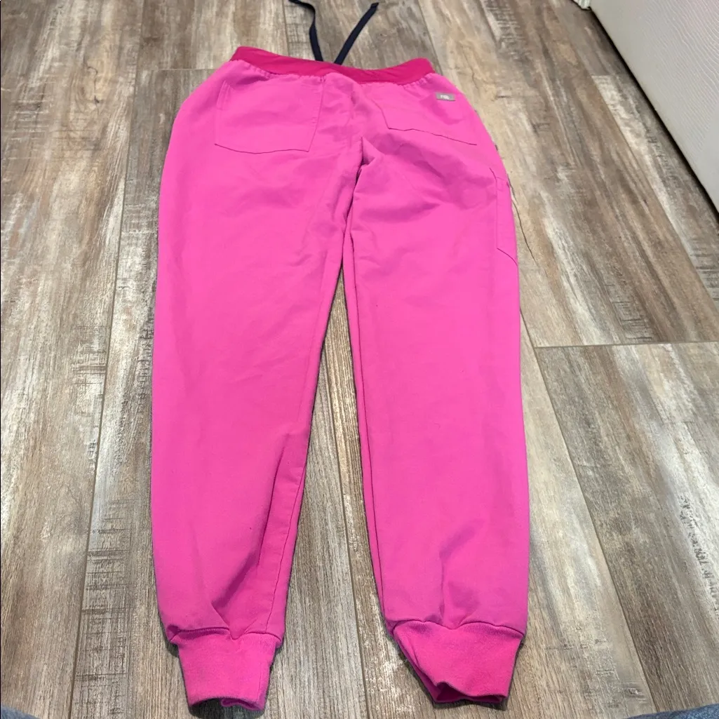 FIGS pink scrub pants size XS Tall - Image 8