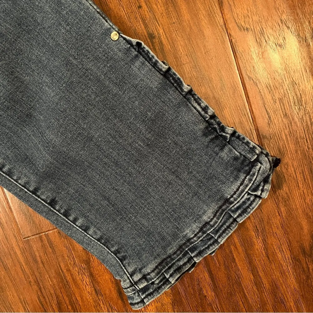 Soft Surroundings Arabella Ruffle Hem Cropped Jeans in BLUE DENIM. Size 6 - Image 6