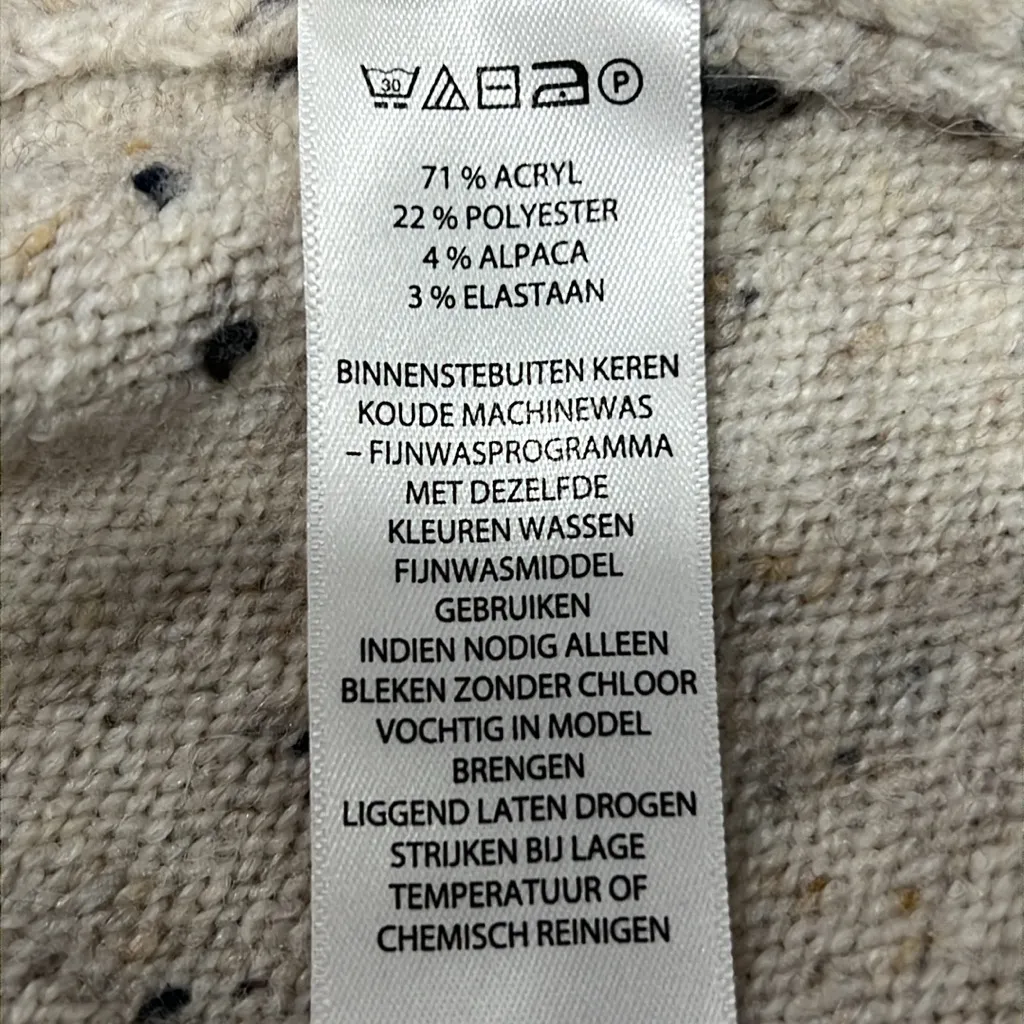 Jessica Simpson  Oversized Cowl Neck Hi-Low Sweater, Size Medium - Image 14