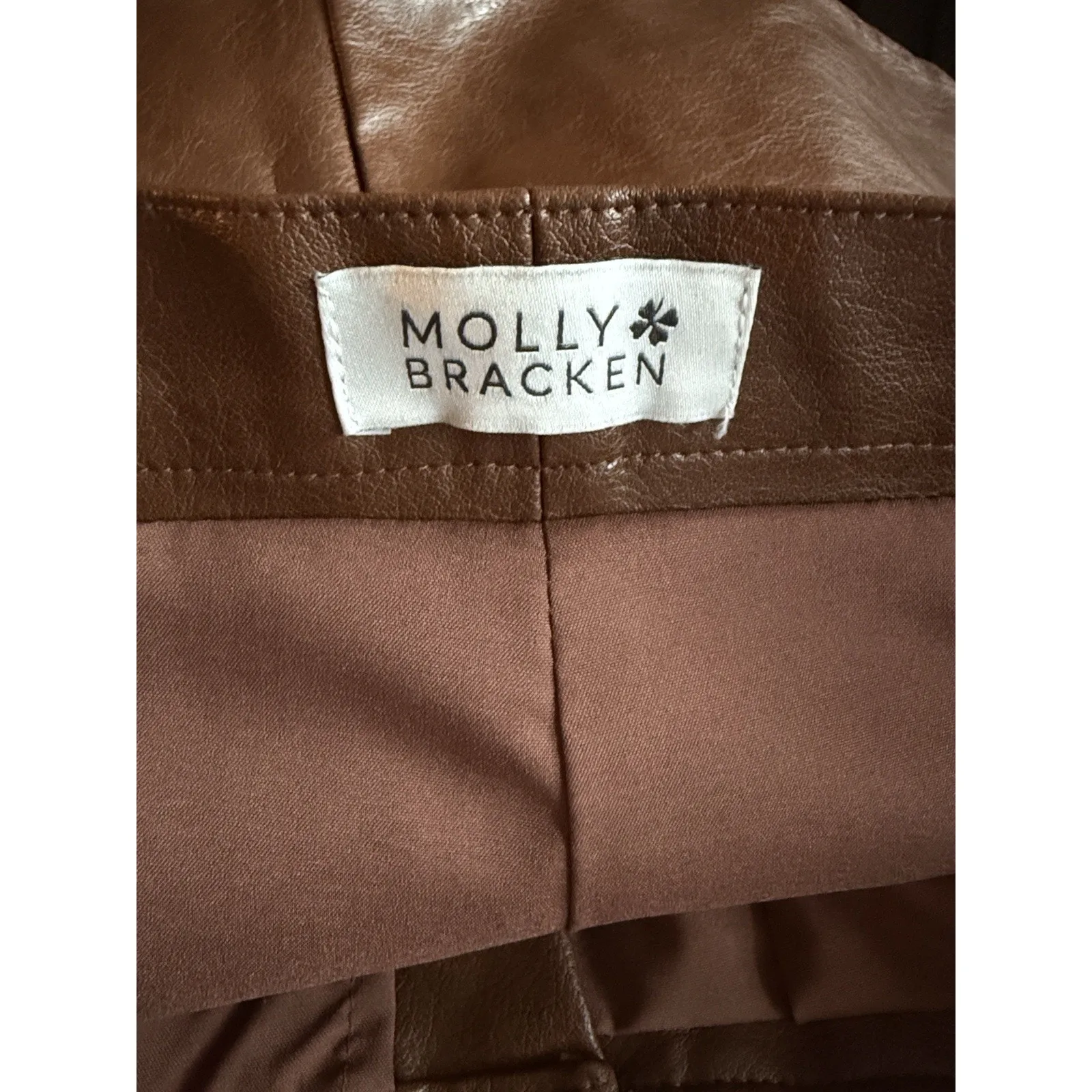Molly Bracken Women’s Sz Small Faux Leather Shorts Pleated Brown - Image 3