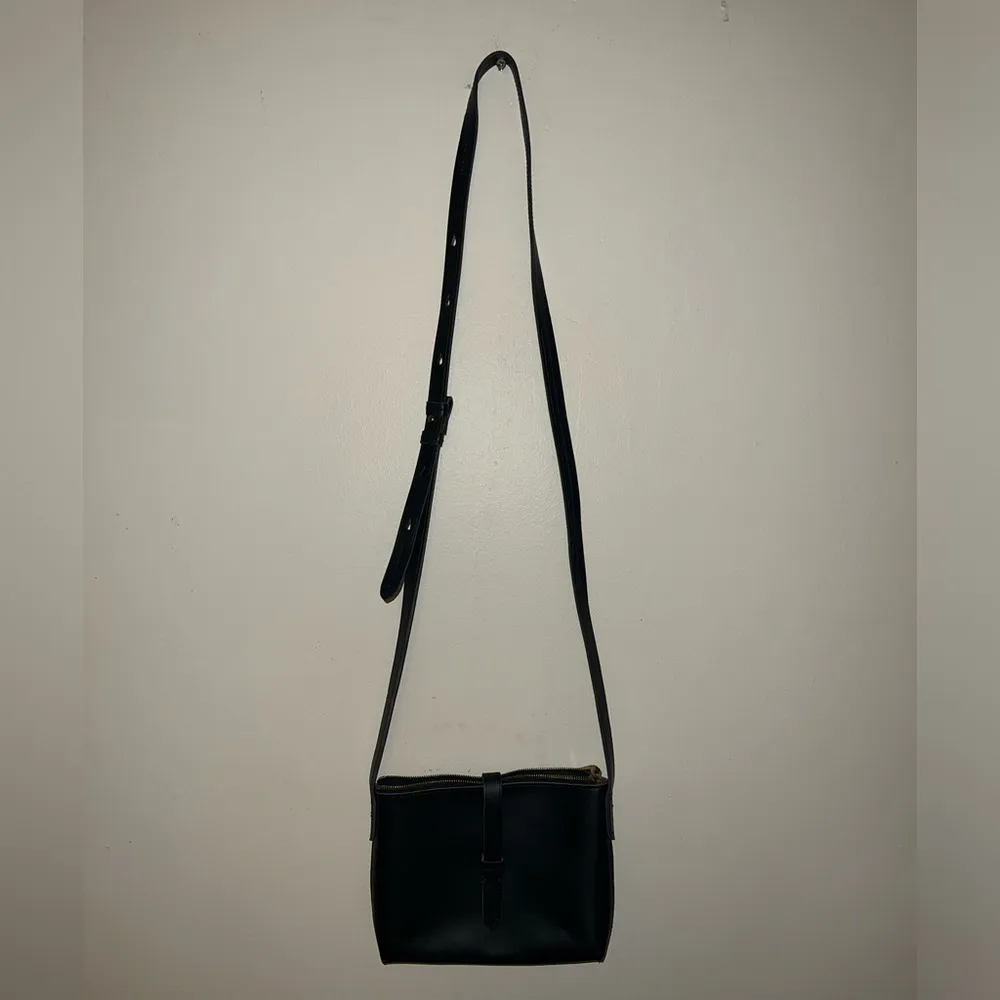 J.Crew Black Leather Parker Crossbody Bag - Image 2