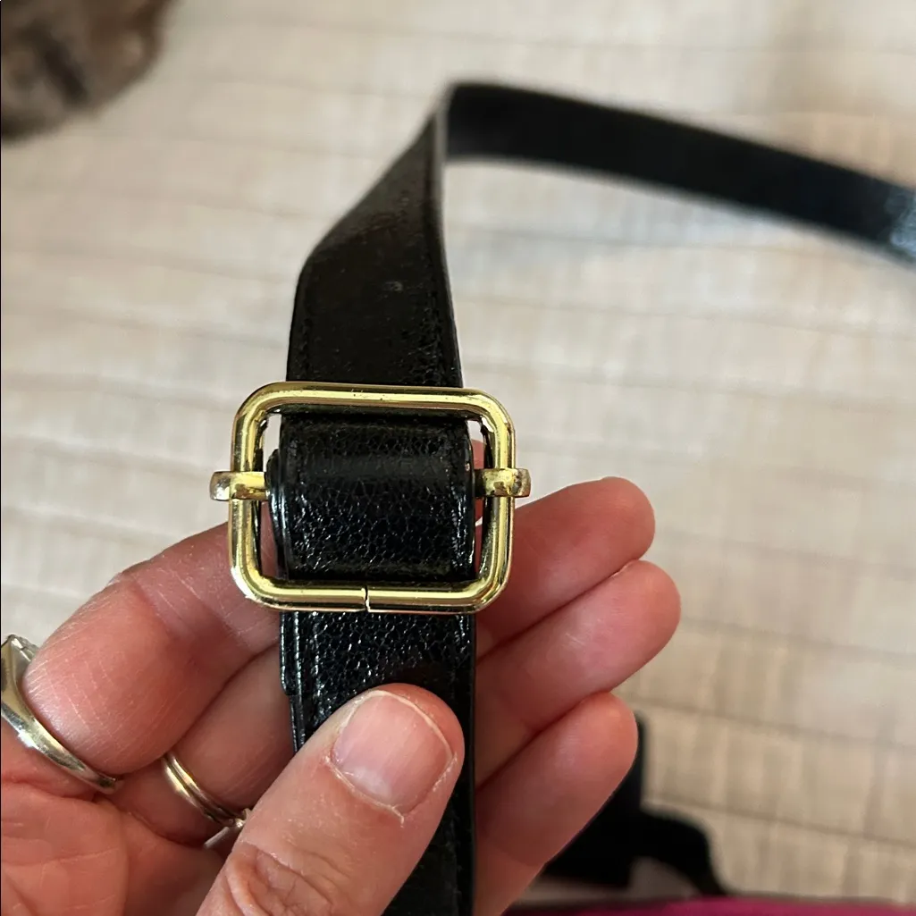 Betsey Johnson Hotline Retro Phone Crossbody bag in metallic fuchsia OS - Image 15