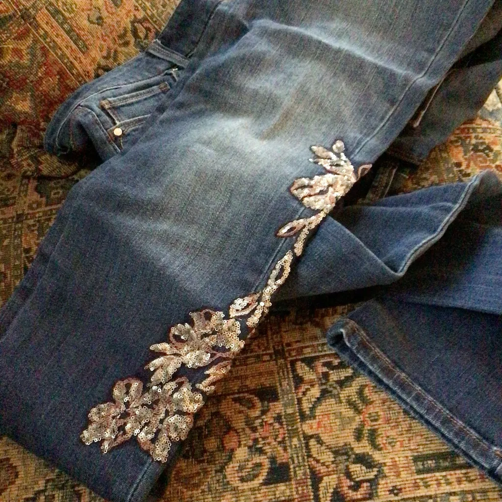 WHBM Sequin Lace Jeans The Slim sz 2 EUC - Image 11