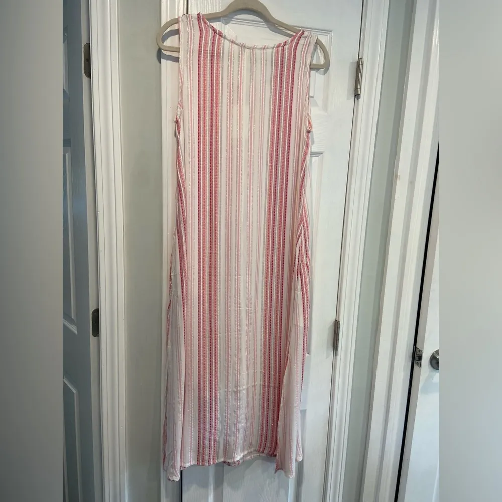 NWT Natural Impressions Size M Pink Metallic Sleeveless Slit Hem Midi Dress White Size M - Image 9